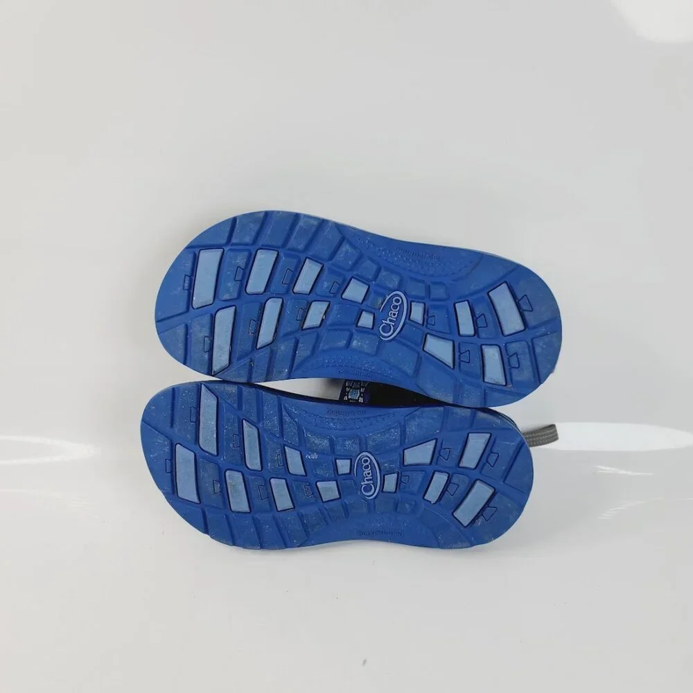 Chaco girl blue
